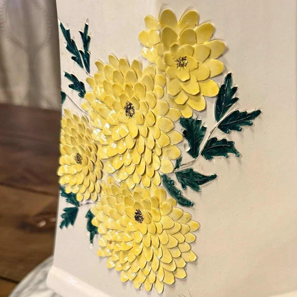 VTG 60s MCM Pagoda Yellow 3D Chrysanthemum Cookie Jar Floral Canister Urn Lid - Picture 5 of 16